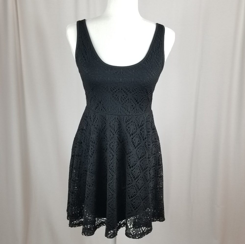 Aèropostale black lacey dress. Size Medium.